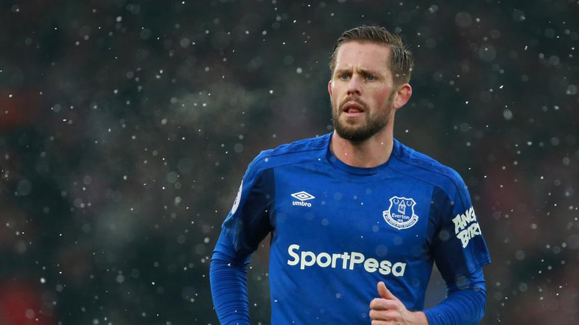 《深度采访：最具影响力的电竞选手背后故事》，关于电竞人物的采访